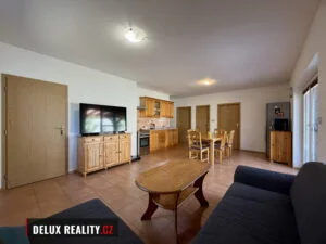 Prodej rodinného domu 4+kk, Šumná - foto 10