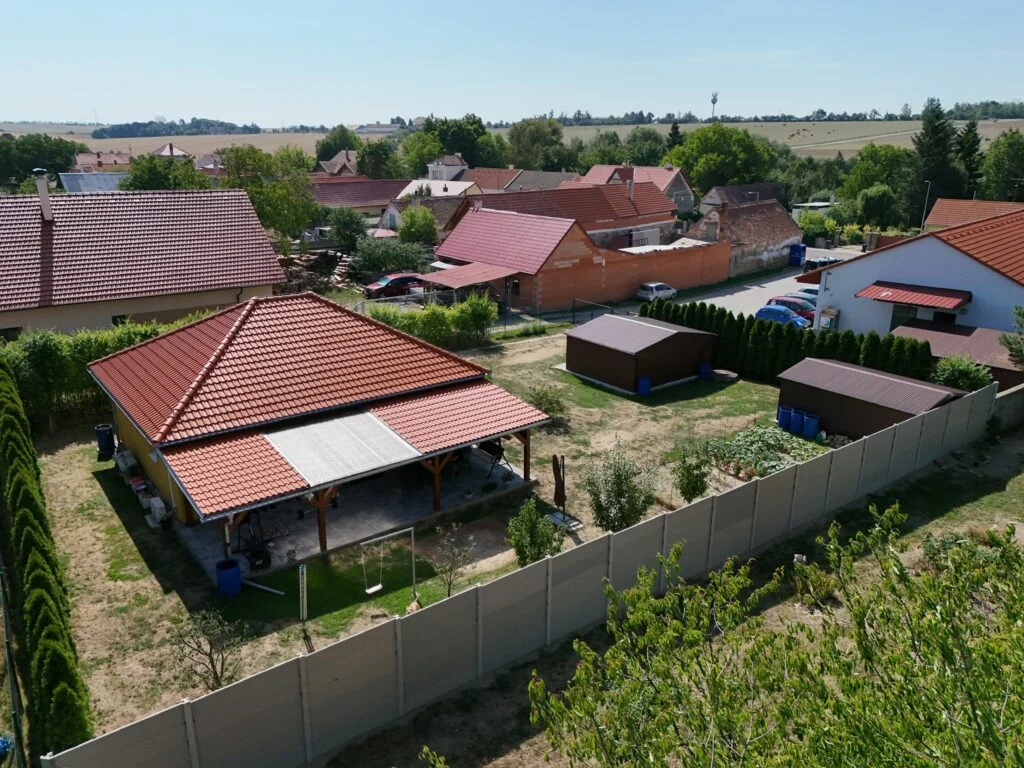 Prodej rodinného domu 4+kk, Šumná