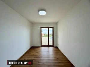 Prodej novostavby rodinného domu 4+kk s bazénem, Vrbovec – fotka 18