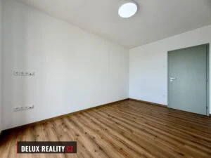 Prodej novostavby rodinného domu 4+kk s bazénem, Vrbovec – fotka 20